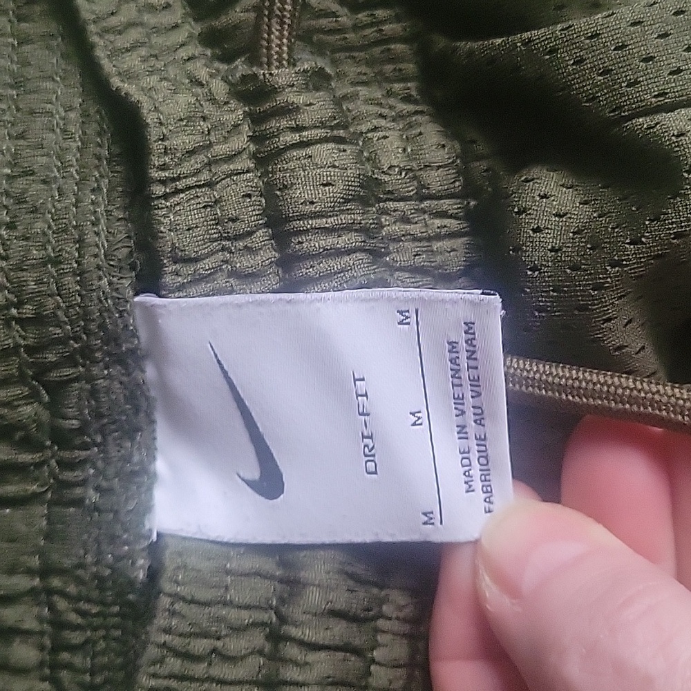 Nike Basketball Shorts - Picture 4 of 7